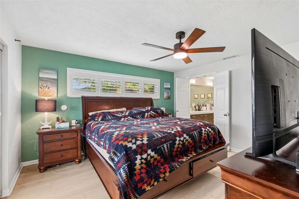 1473 50TH AVENUE NE St Petersburg, FL 33703