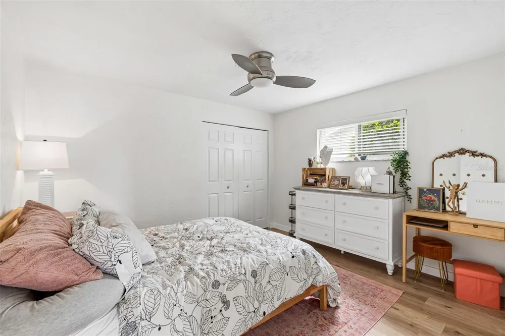 1473 50TH AVENUE NE St Petersburg, FL 33703