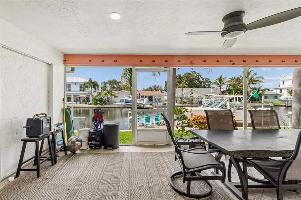 1473 50TH AVENUE NE St Petersburg, FL 33703
