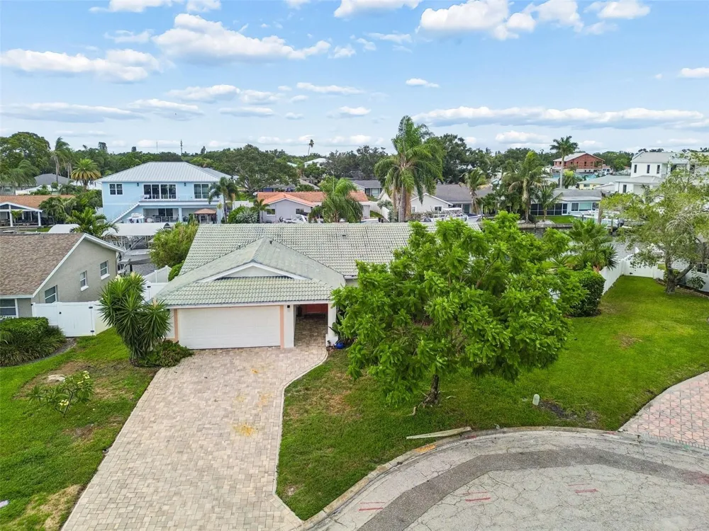 1473 50TH AVENUE NE St Petersburg, FL 33703