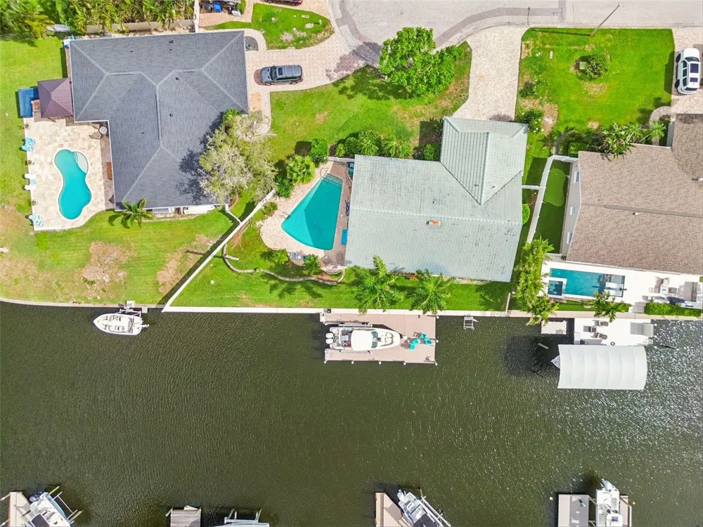 1473 50TH AVENUE NE St Petersburg, FL 33703