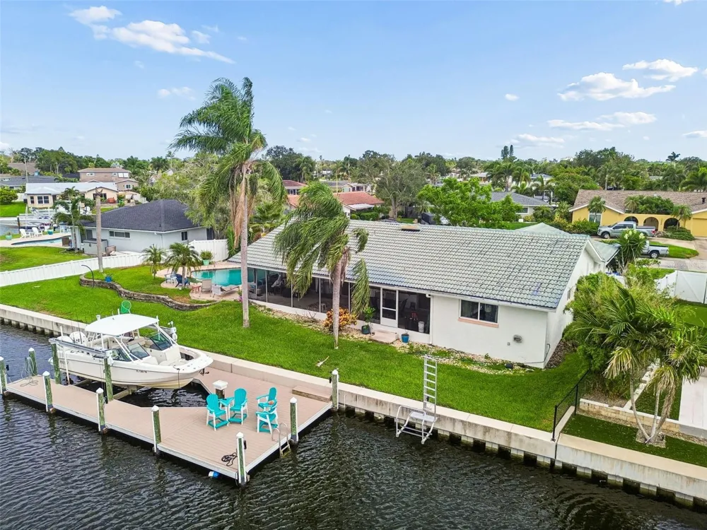 1473 50TH AVENUE NE St Petersburg, FL 33703