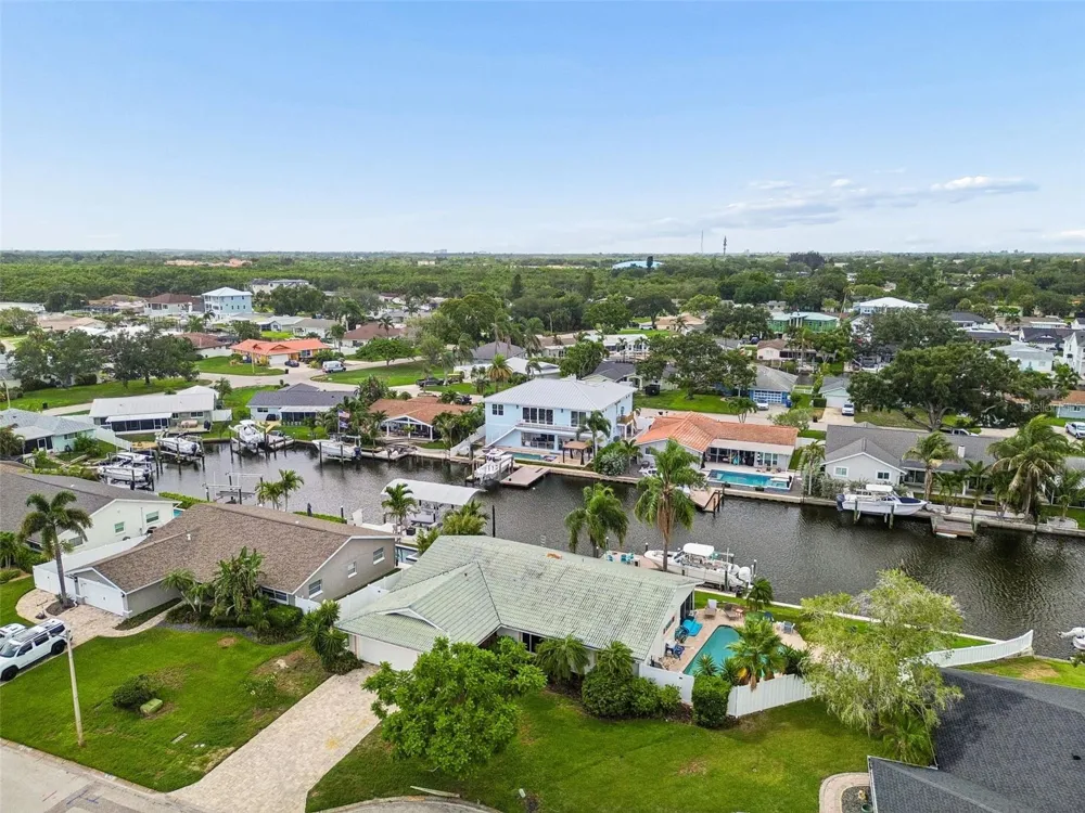1473 50TH AVENUE NE St Petersburg, FL 33703