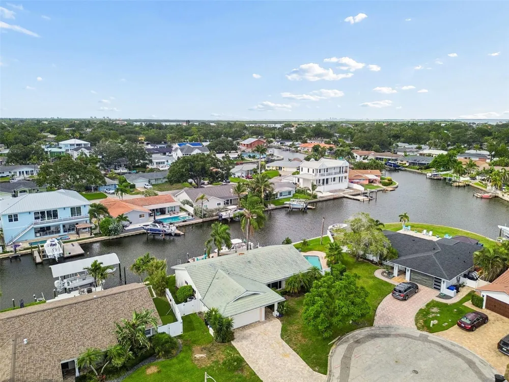 1473 50TH AVENUE NE St Petersburg, FL 33703