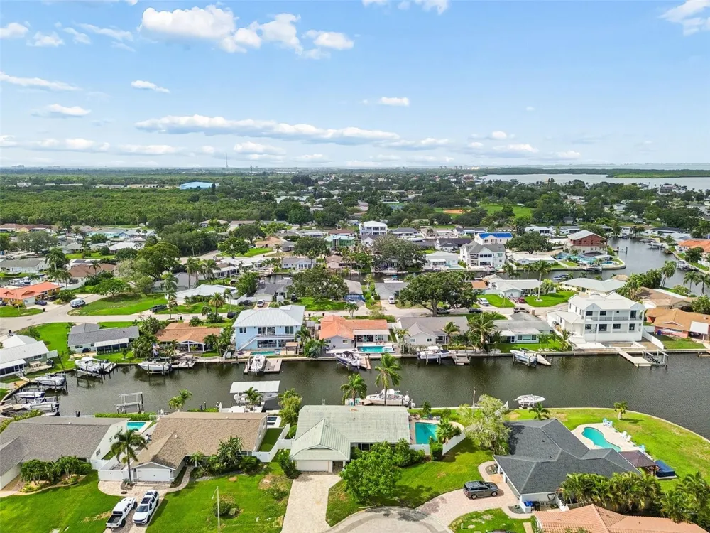 1473 50TH AVENUE NE St Petersburg, FL 33703