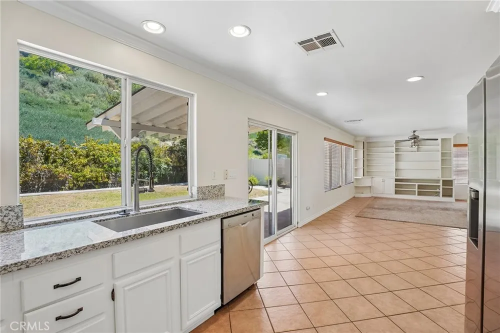 21117 Oakleaf Canyon Drive Newhall, CA 91321