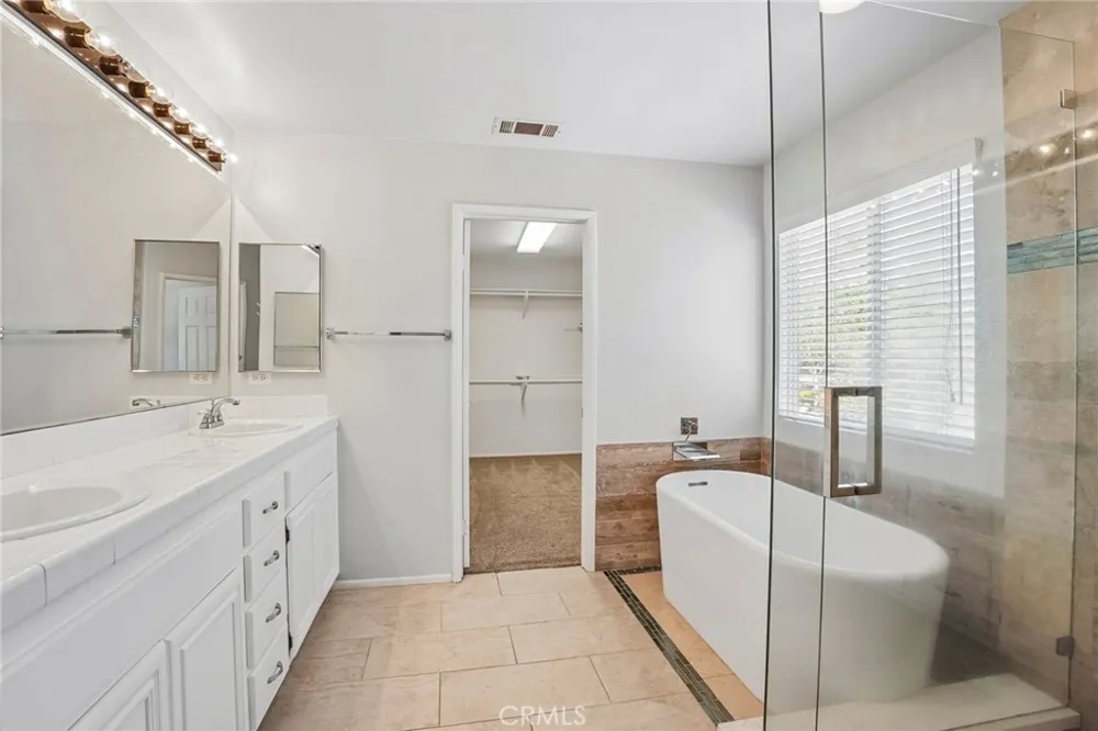 21117 Oakleaf Canyon Drive Newhall, CA 91321
