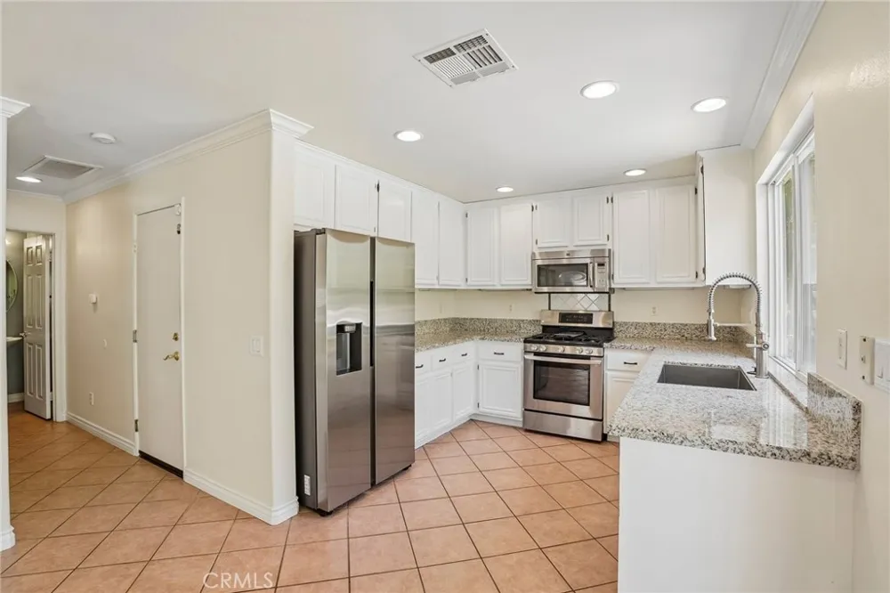 21117 Oakleaf Canyon Drive Newhall, CA 91321