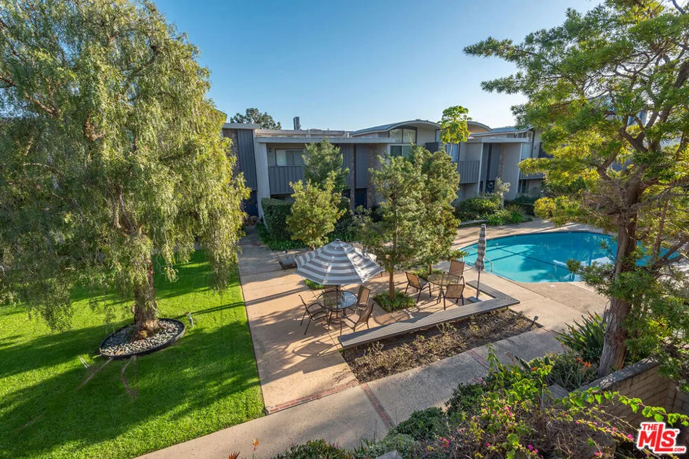 13233 Fiji Way #H Marina del Rey, CA 90292
