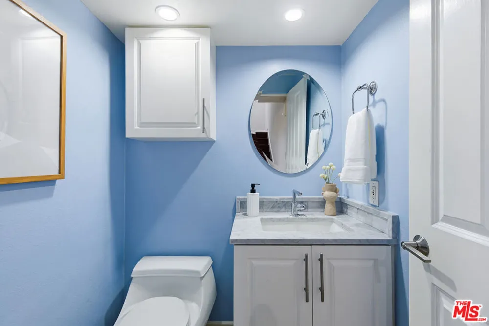 13233 Fiji Way #H Marina del Rey, CA 90292