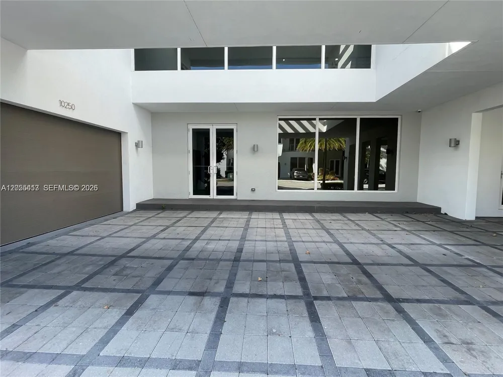10250 NW 74th Ter #0 Doral, FL 33178