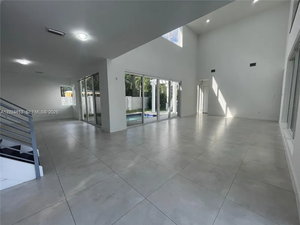 10250 NW 74th Ter #0 Doral, FL 33178