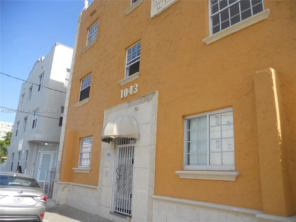 1043 NW 2nd St #9 Miami, FL 33128