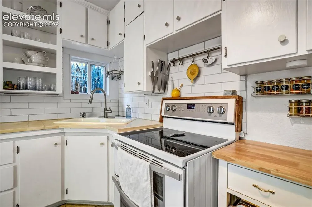 2535 Adams Street Colorado Springs, CO 80904