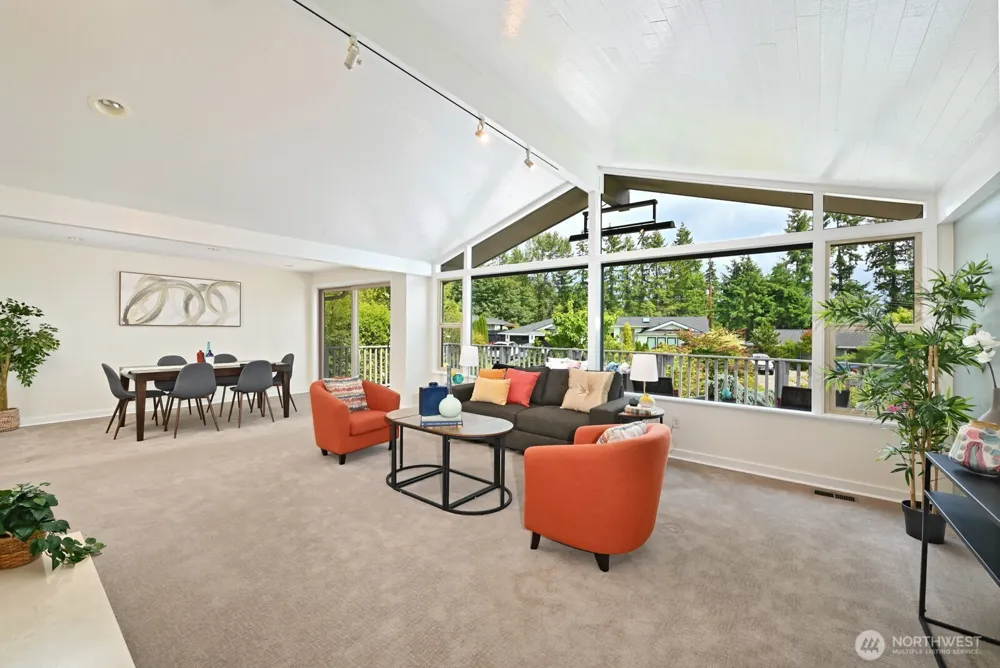 17236 NE 6th Place Bellevue, WA 98008