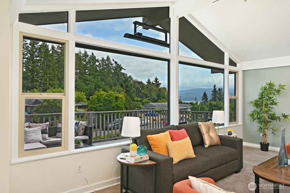 17236 NE 6th Place Bellevue, WA 98008