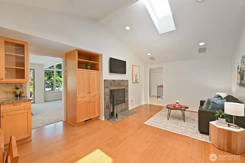 17236 NE 6th Place Bellevue, WA 98008