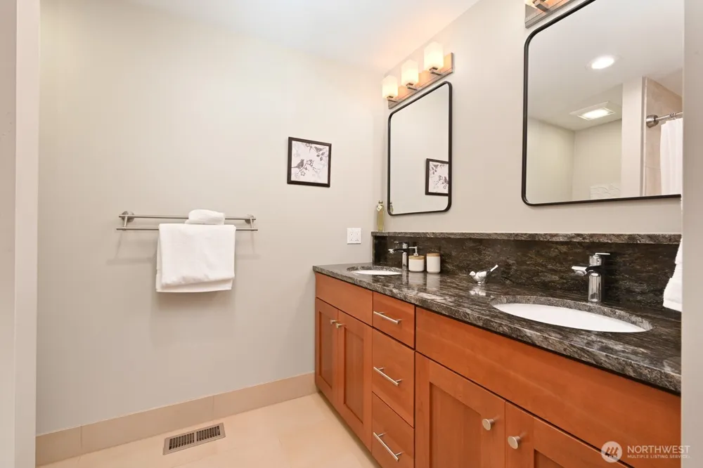 17236 NE 6th Place Bellevue, WA 98008