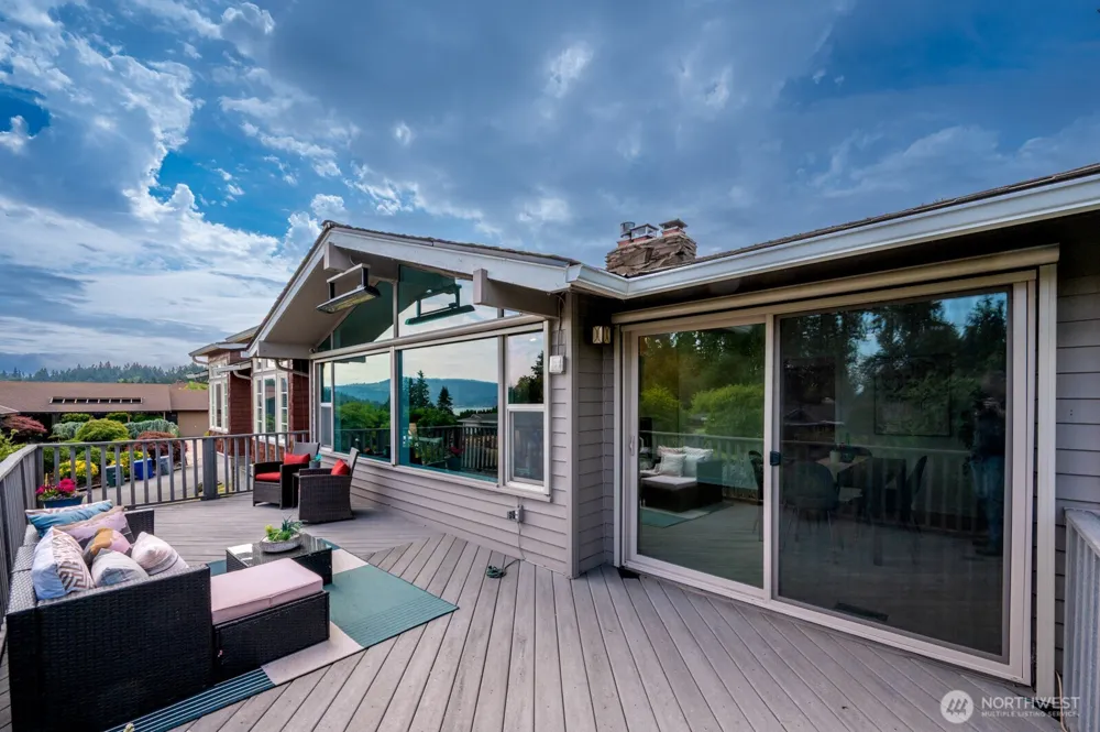 17236 NE 6th Place Bellevue, WA 98008