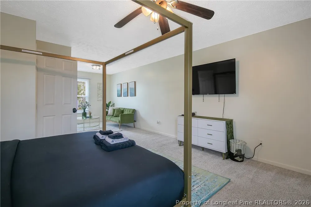 6213 Streeter Drive Hope Mills, NC 28348