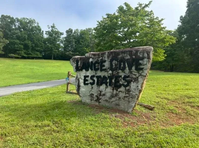 2 Thunder Road Hayesville, NC 28904