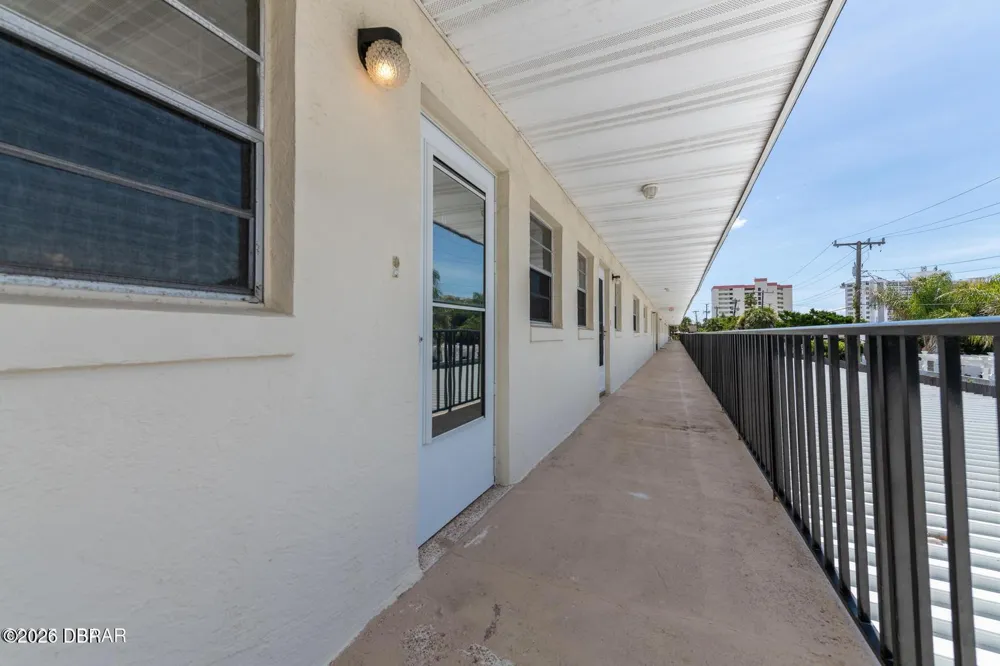 10 Lynnhurst Drive #208 Ormond Beach, FL 32176