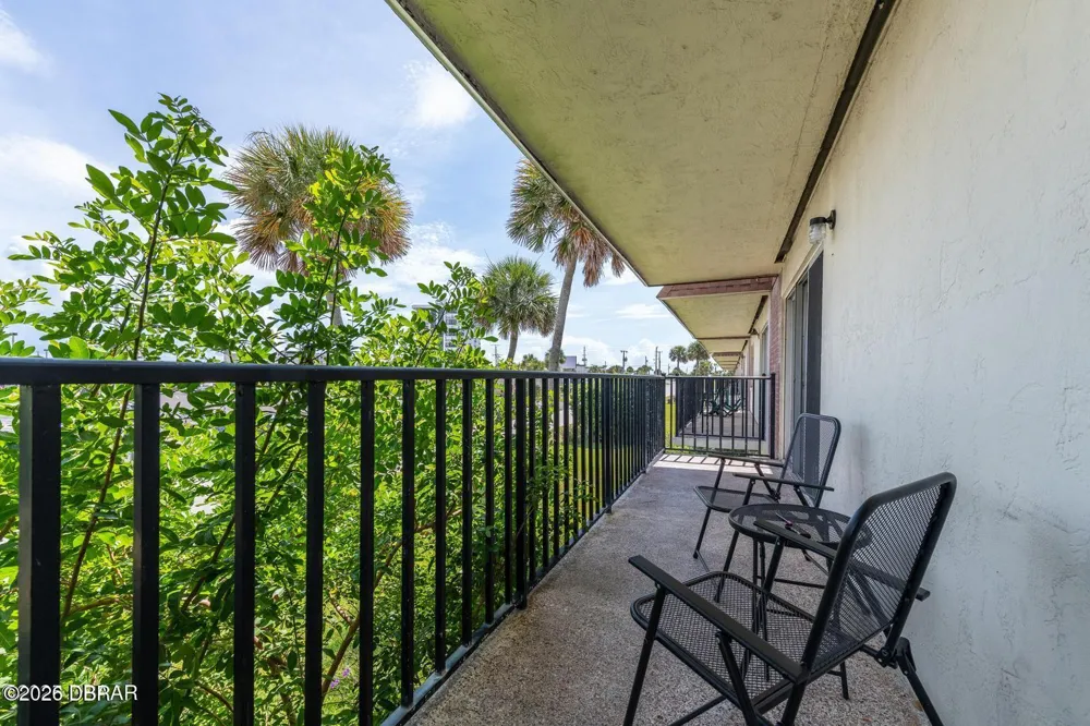 10 Lynnhurst Drive #208 Ormond Beach, FL 32176
