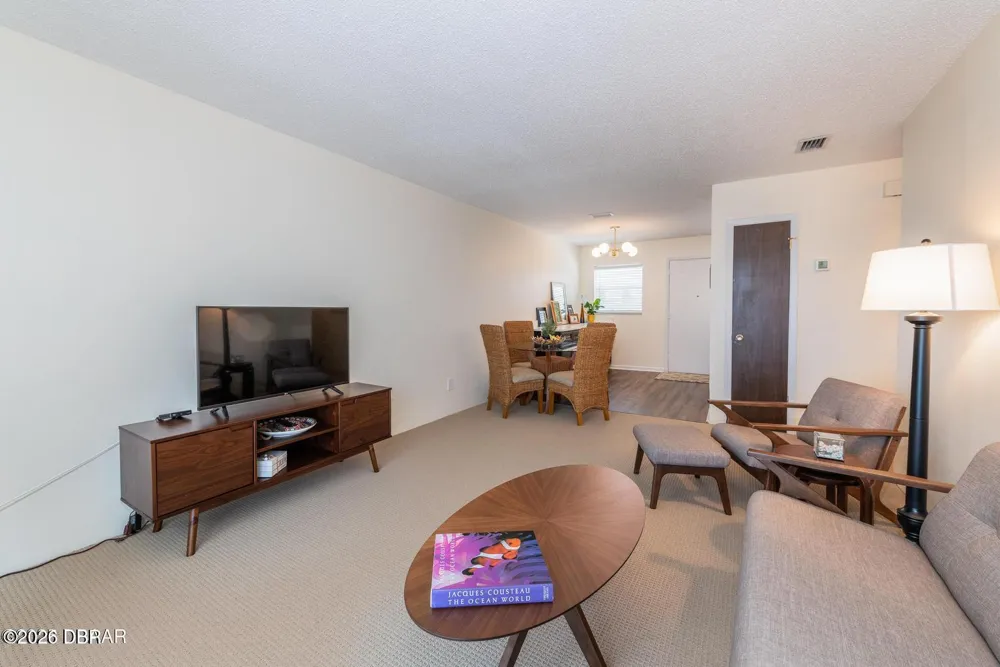 10 Lynnhurst Drive #208 Ormond Beach, FL 32176