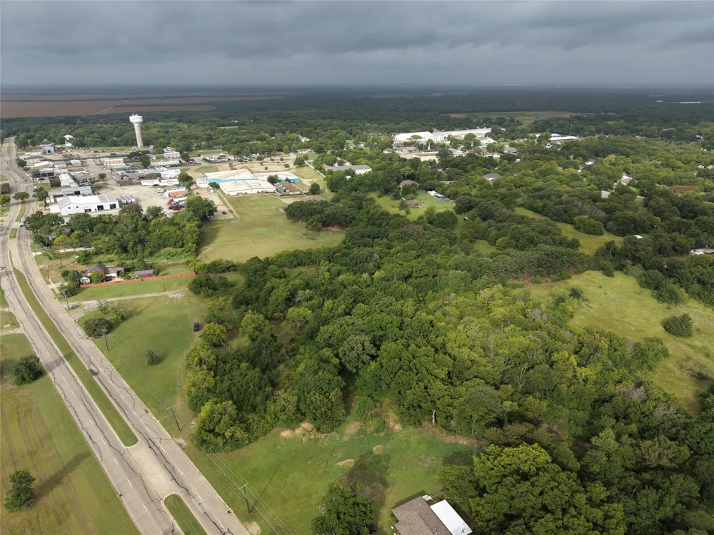 408 fly Street Seagoville, TX 75159
