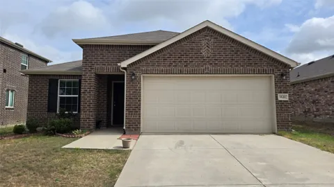 1121 Waggoner Drive