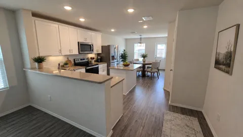 1121 Waggoner Drive