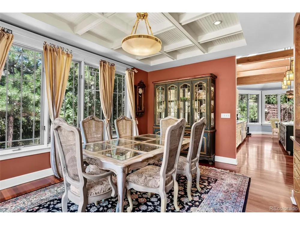 6369 Apache Drive Larkspur, CO 80118