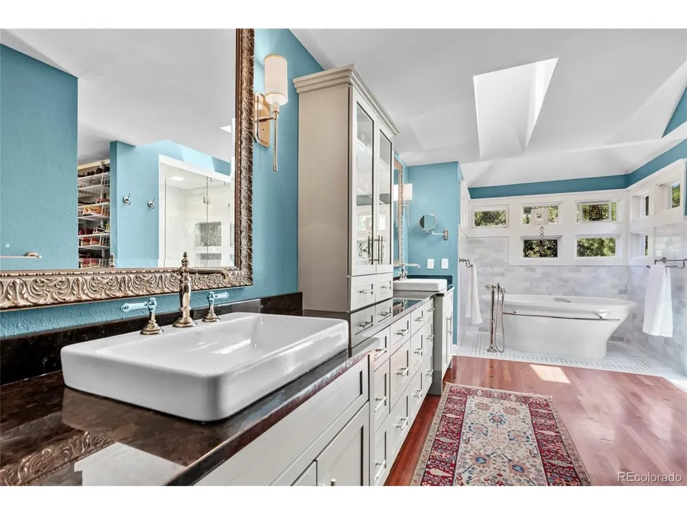 6369 Apache Drive Larkspur, CO 80118
