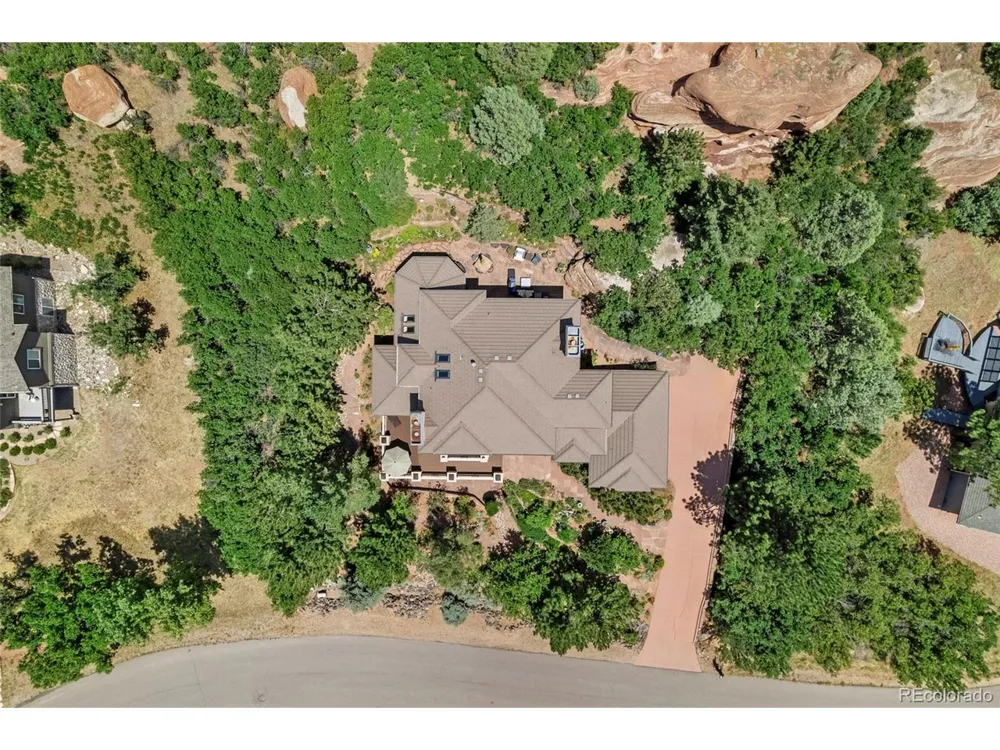 6369 Apache Drive Larkspur, CO 80118