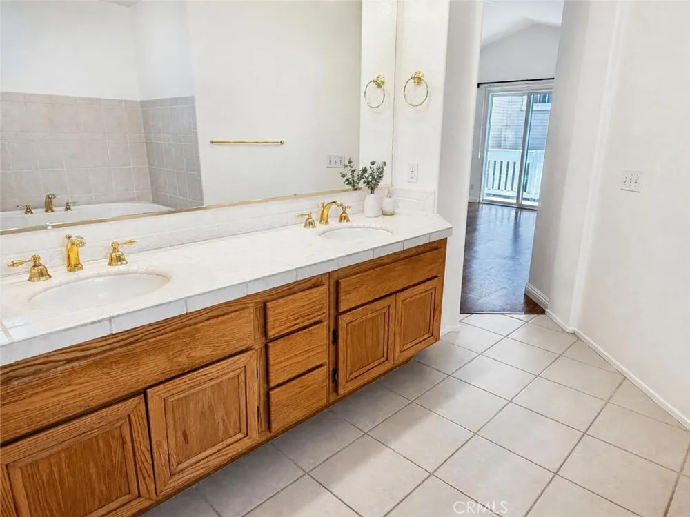 108 Citrus Ranch San Dimas, CA 91773