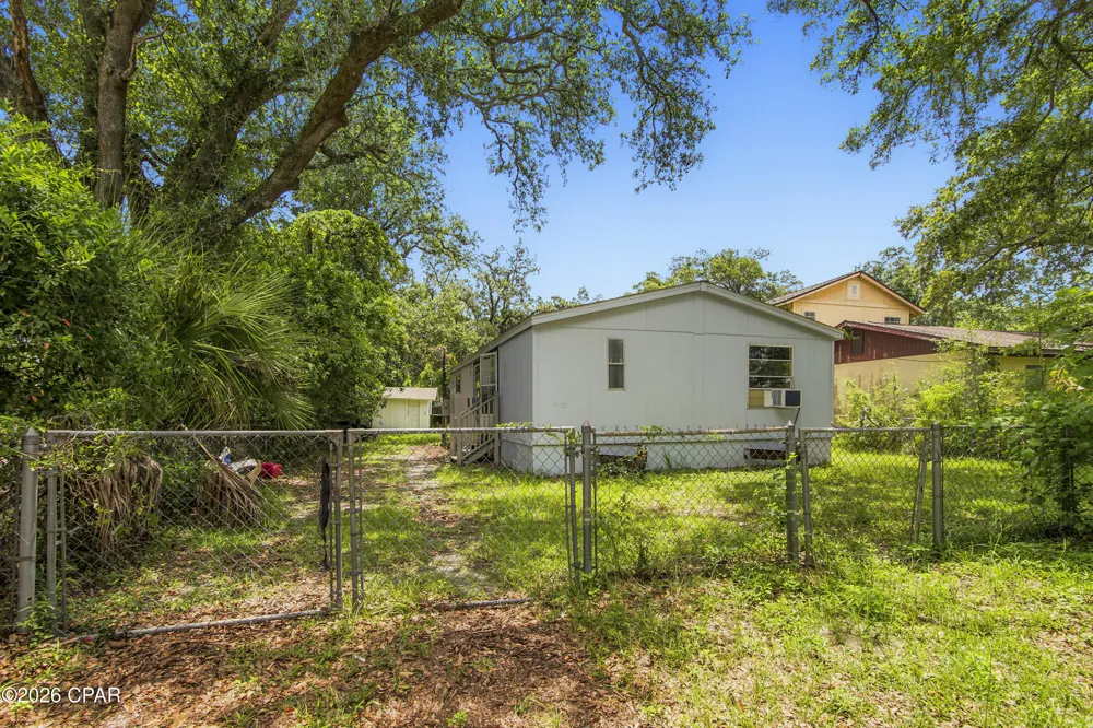 744 Sheffield Avenue Panama City, FL 32401