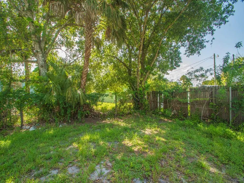 3370 45TH PLACE Vero Beach, FL 32967