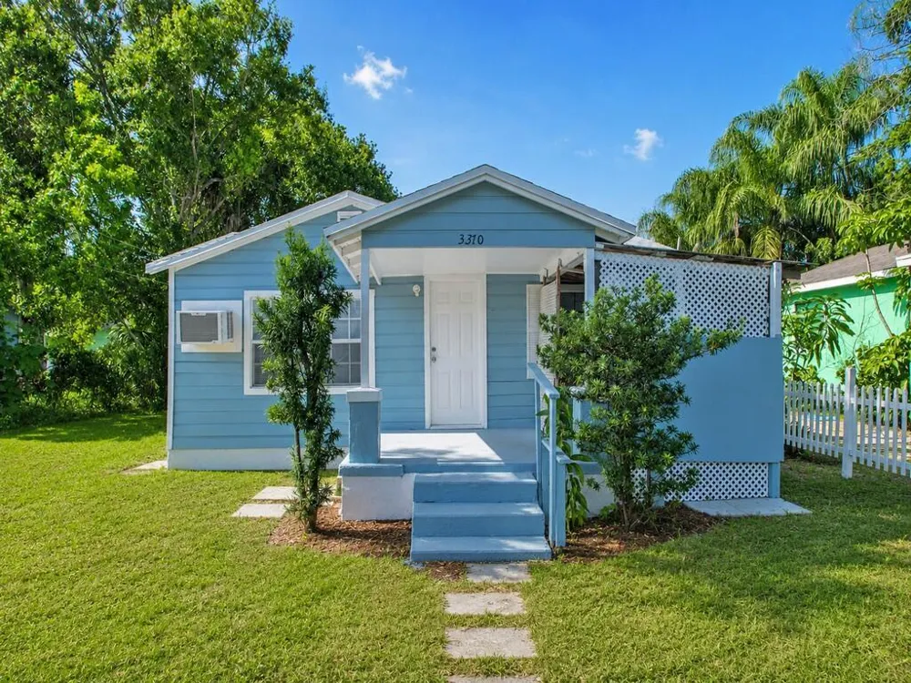 3370 45TH PLACE Vero Beach, FL 32967