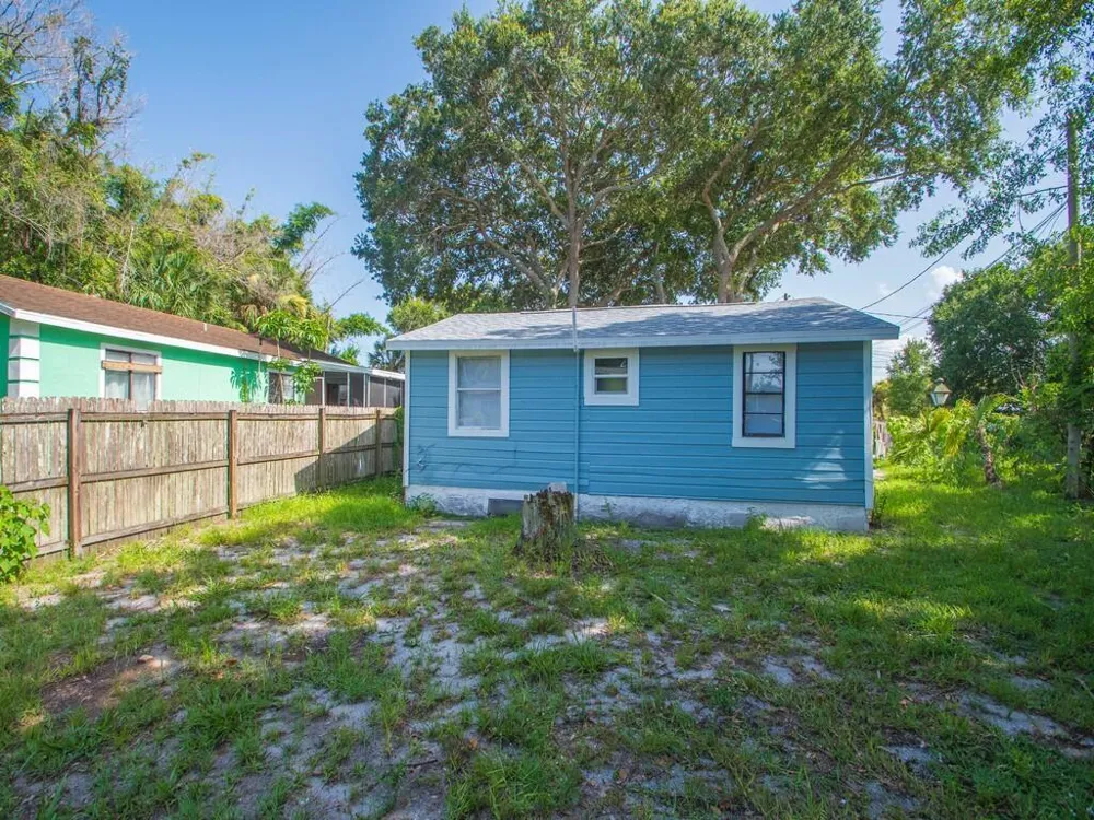 3370 45TH PLACE Vero Beach, FL 32967