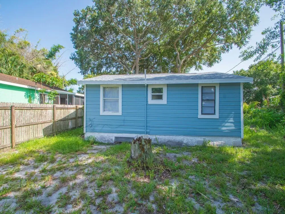 3370 45TH PLACE Vero Beach, FL 32967