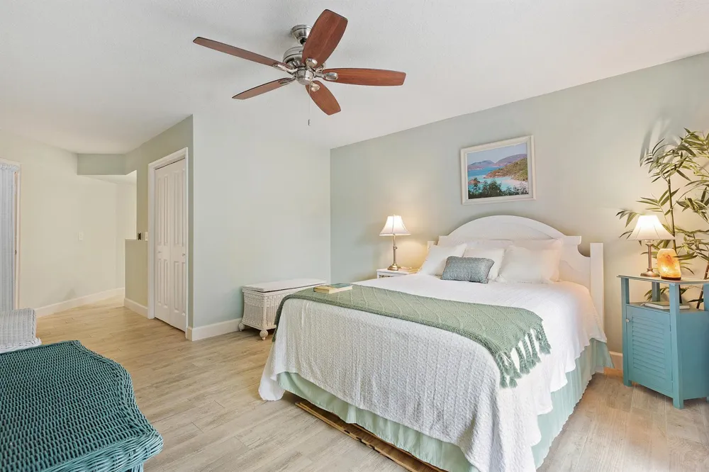 204 SEA OATS DRIVE #D Juno Beach, FL 33408