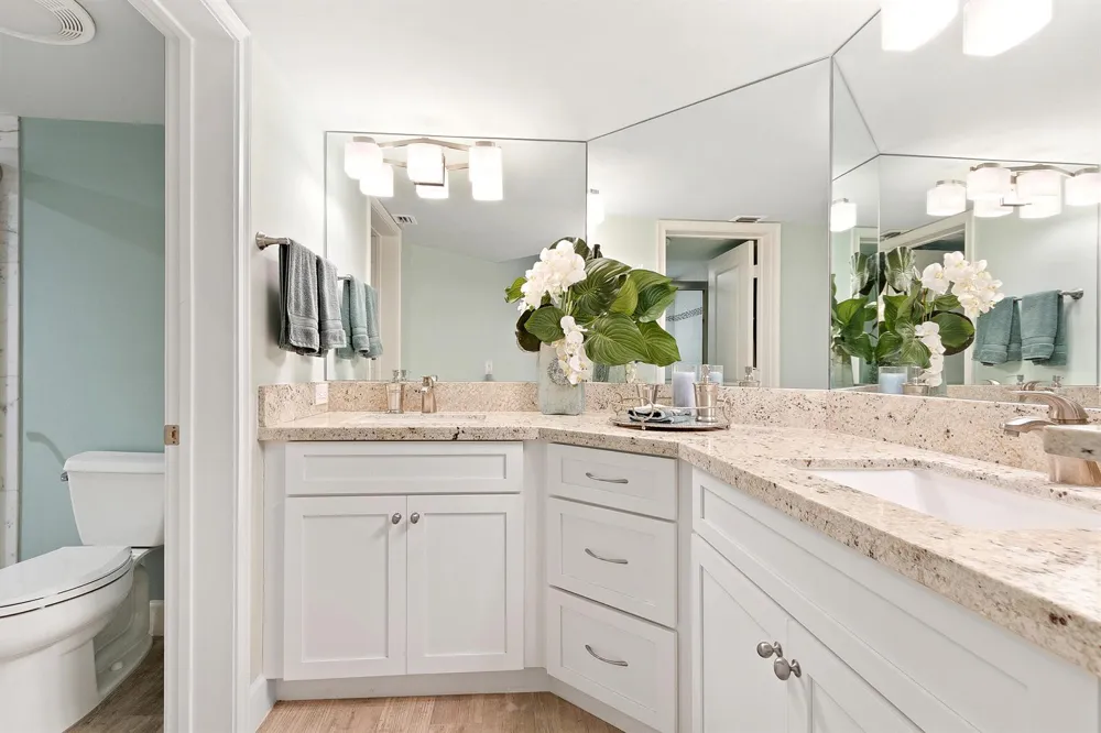 204 SEA OATS DRIVE #D Juno Beach, FL 33408
