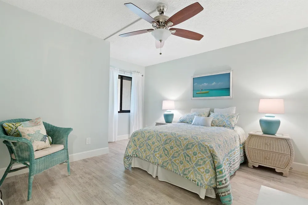 204 SEA OATS DRIVE #D Juno Beach, FL 33408