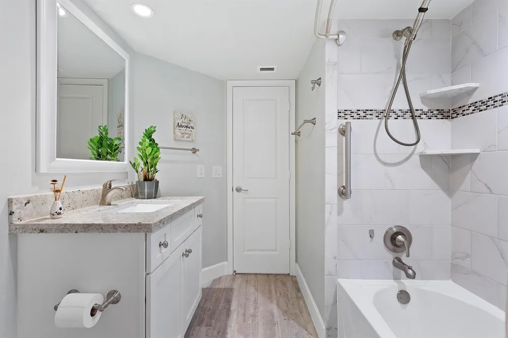 204 SEA OATS DRIVE #D Juno Beach, FL 33408
