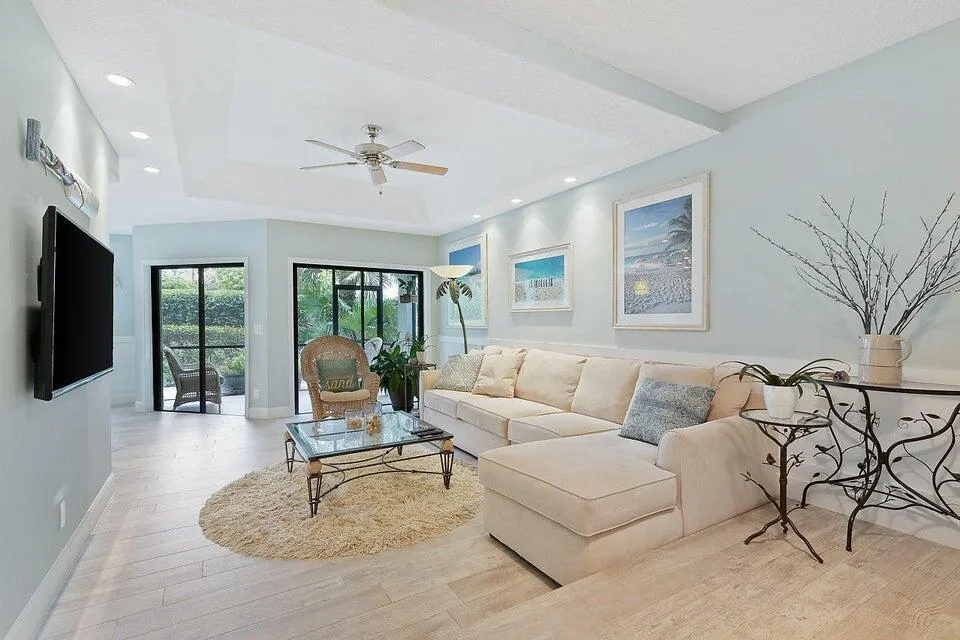 204 SEA OATS DRIVE #D Juno Beach, FL 33408
