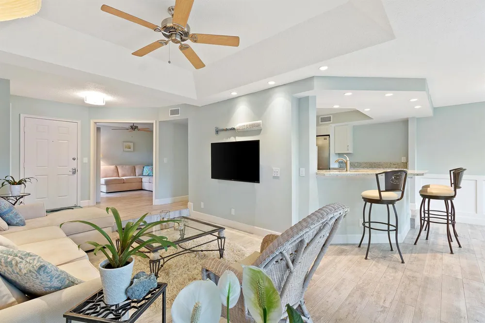 204 SEA OATS DRIVE #D Juno Beach, FL 33408