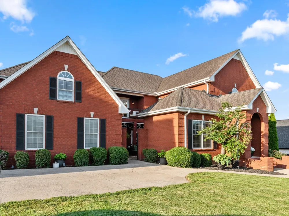 117 Pin Oak Dr Woodbury, TN 37190