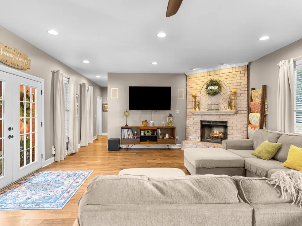 117 Pin Oak Dr Woodbury, TN 37190