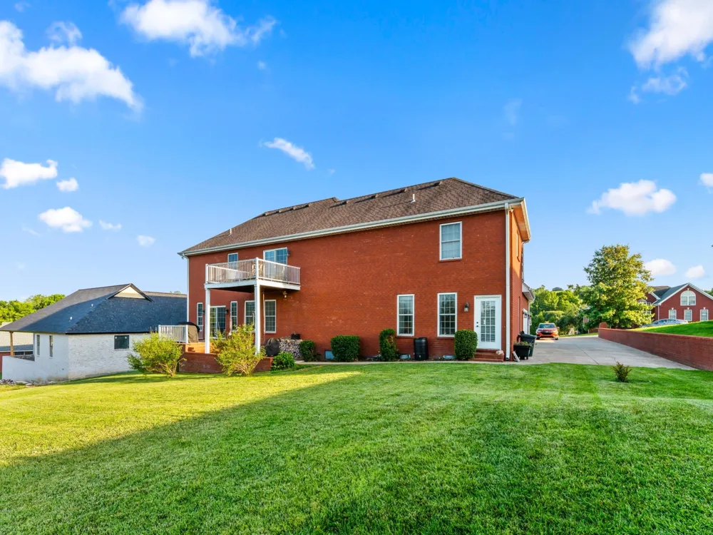 117 Pin Oak Dr Woodbury, TN 37190