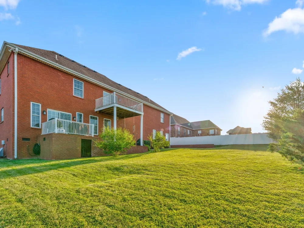 117 Pin Oak Dr Woodbury, TN 37190